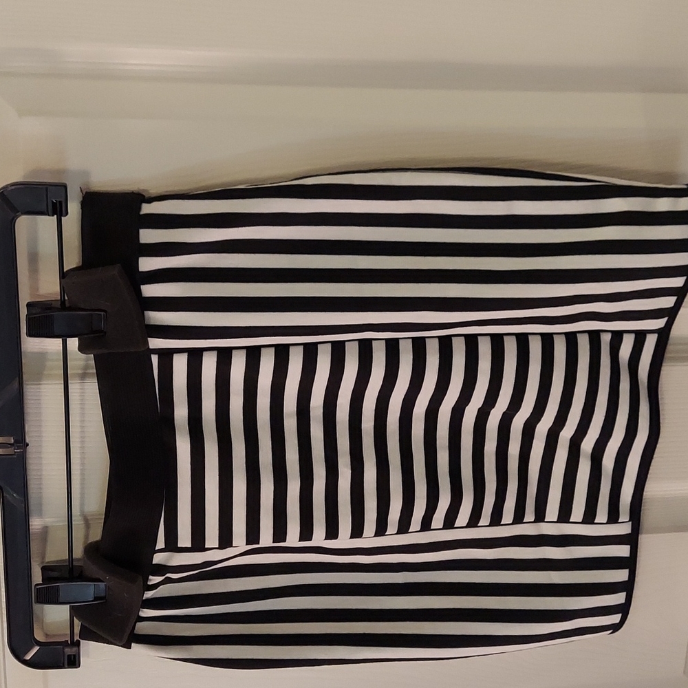Material Girl black and white stripe bandage mini skirt Small